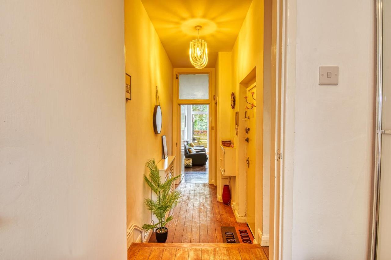 2 Bedroom Apartment In Bath City Centre With Garden & Free Parking ภายนอก รูปภาพ