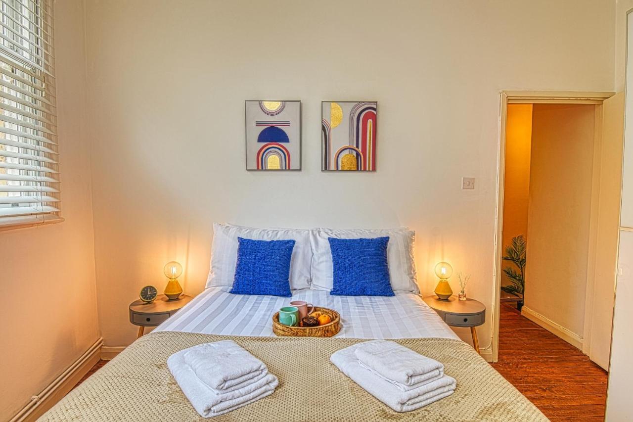 2 Bedroom Apartment In Bath City Centre With Garden & Free Parking ภายนอก รูปภาพ